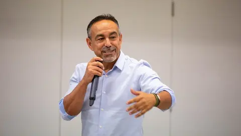 Víctor Robayna, portavoz de CC en el Ayunamiento de Haría.