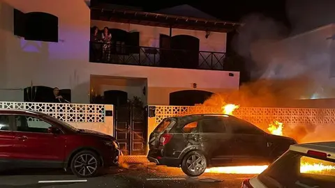 Imagen de lo cerca que estaba el vehículo de las viviendas de los vecinos