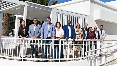 Concejales de San Bartolomé en el Centro de Respiro Familiar.