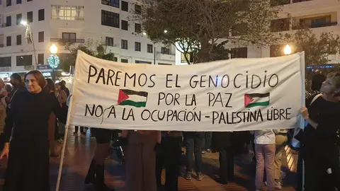 Pancarta de la concentración por Palestina.