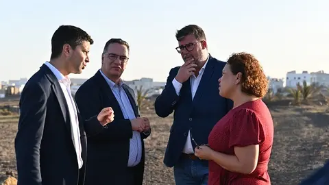 Encuentro entre Isidro Pérez y Poli Suárez.