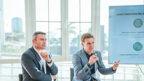 Oswaldo Betancort y Héctor Fernández.