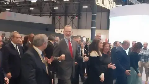 Imagen de los Reyes este miércoles entrando en la feria.