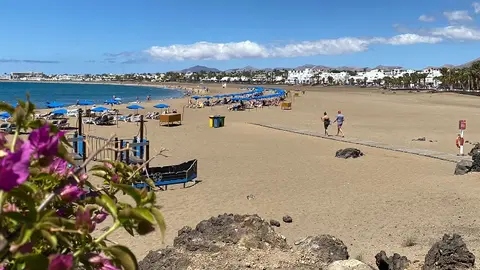 Playa de los pocillos.