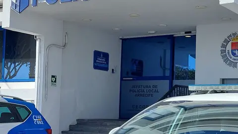 Imagen del exterior de la sede la Policía Local de Arrecife 3