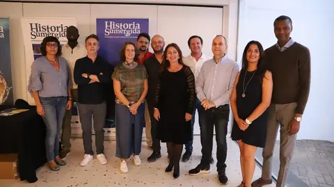 Imagen de los participantes en las jornadas y de la consejera de Educación del Cabildo.