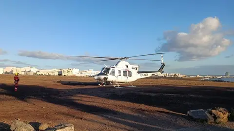 Imagen de archivo de otra actuación del helicóptero del GES en Lanzarote.