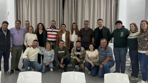 Imagen de las personas que conforman el Comité Local de CC en Teguise y que acudieron al encuentro