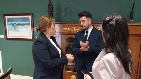 Jeziel Mart&iacute;n junto a Astrid P&eacute;rez durante su etapa como  Jefe de Gabinete de la Presidenta.