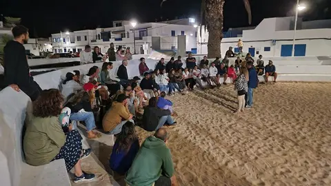 Reunión de NC con los vecinos de Famara.
