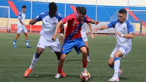 Imagen de uno de los lances del encuentro