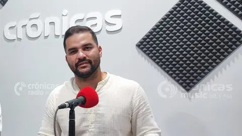 Jesús Machín en Crónicas Radio.