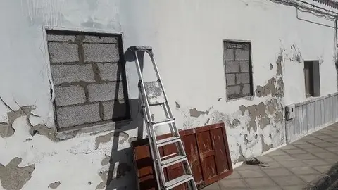 Imagen de archivo de cuando se tapiaron las viviendas afectadas.