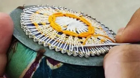 Artesanía realizada en el taller de Haría.