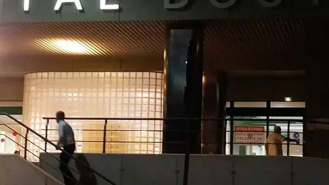 Entrada al hospital Doctor José Molina Orosa de Arrecife.