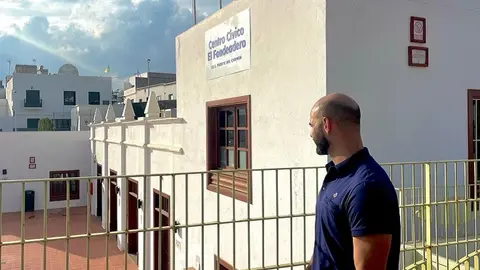 Ayoze Pérez junto al fondeadero.