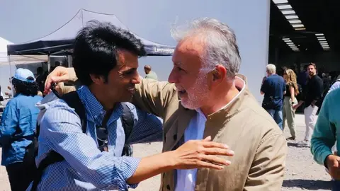 Marcos Bergaz con el ex presidente de Canarias y ahora ministro, Ángel Víctor Torres.