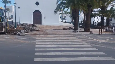 Imagen de las obras de la plaza de Uga.