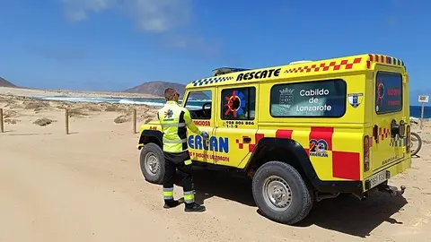Vehículo de EMERLAN durante una de las actuaciones realizadas.