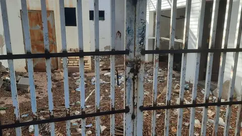 Entrada a los baños del Parque Temático.