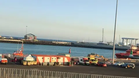 Una de las actuaciones que se han llevado a cabo en Puerto Naos con la llegada de pateras