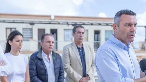 El presidente del Cabildo este domingo dando las explicaciones sobre algo que no se había logrado en años