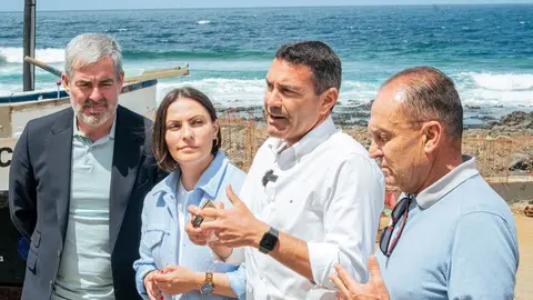 Migdalia Machín en La Santa con los presidentes del Gobierno autonómico y el Cabildo y el alcalde de Tinajo.