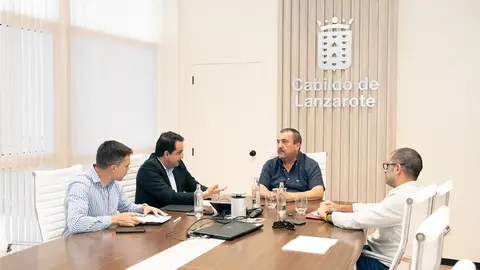 Miguel Ángel Jiménez junto a José Valles.