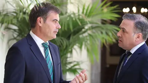 Los diputados del PP que defendieron la propuesta en el Parlamento.