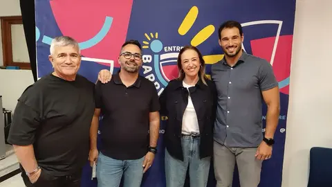 Taller "La Radio en el Barrio" en Titerroy.