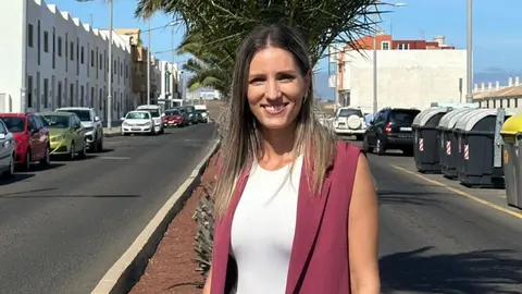 Sheila Guillén en la calle Tajaraste Argana