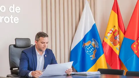 El vicepresidente y representante insular en Puertos Canarios, Jacobo Medina