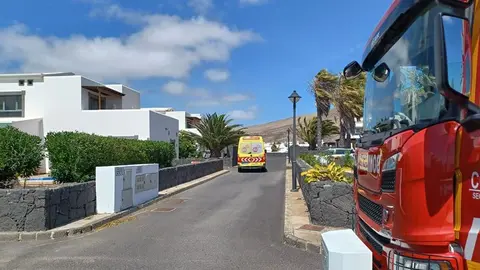 Los sanitarios del SUC tuvieron que esperar la llegada de los bomberos