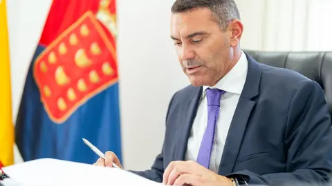 Oswaldo Betancort en su despacho del Cabildo