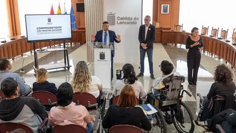 Presentación del Concierto Social en el Cabildo de Lanzarote.