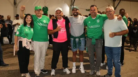 Los concejales del grupo de gobierno celebrando el triunfo del equipo