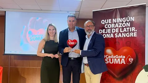 Kiko Aparicio recogiendo el testigo.