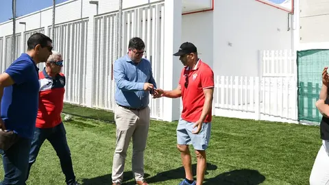 Entrega de llaves al equipo de San Bartolomé.