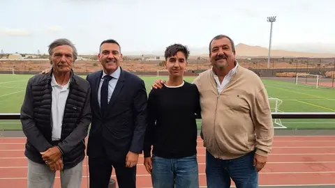 Francisco Carrasco, Oswaldo Betancort, Aitor Canales y Miguel Ángel Jiménez este jueves en el campo de fútbol de Costa Teguise.