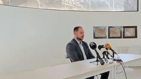 Ginés González durante su comparecencia ante los medios para anunciar su marcha de Vox.