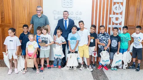 Recepción Menores Saharauis en el Cabildo.
