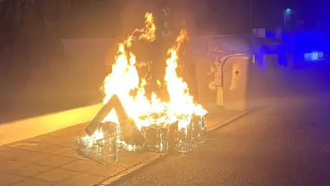 Incendio provocado en un contenedor de basura en Arrecife.