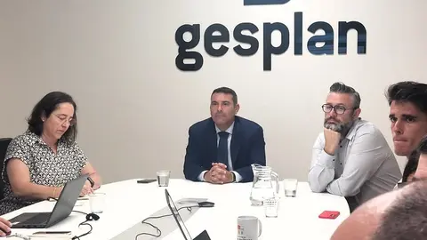 Reunión de Oswaldo Betancort y GESPLAN.