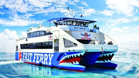 Ferry de Líneas Romero.