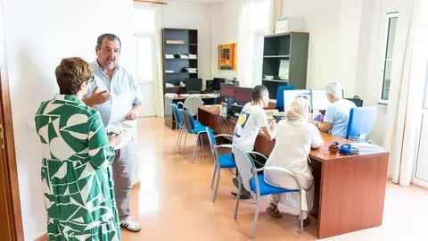Miguel Ángel Jiménez en la oficina de atención al ciudadano del Cabildo.