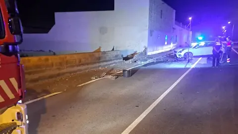 Imagen de la actuación de los bomberos.