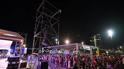 Enorme ambiente ayer en el Parque Islas Canarias con la Fiesta de la Chola, en Arrecife. La diversión y alegría estuvieron presentes