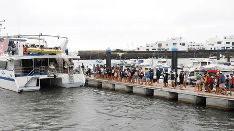 Imagen de los jóvenes participantes del I Encuentro Insular de Jóvenes en La Graciosa