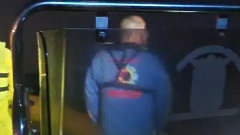 Rescate llevado a cabo por Emerlán en las cercanías de Playa Honda.