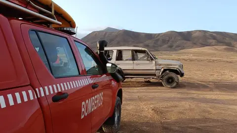 Imagen del vehículo siniestrado tras la asistencia de los bomberos.
